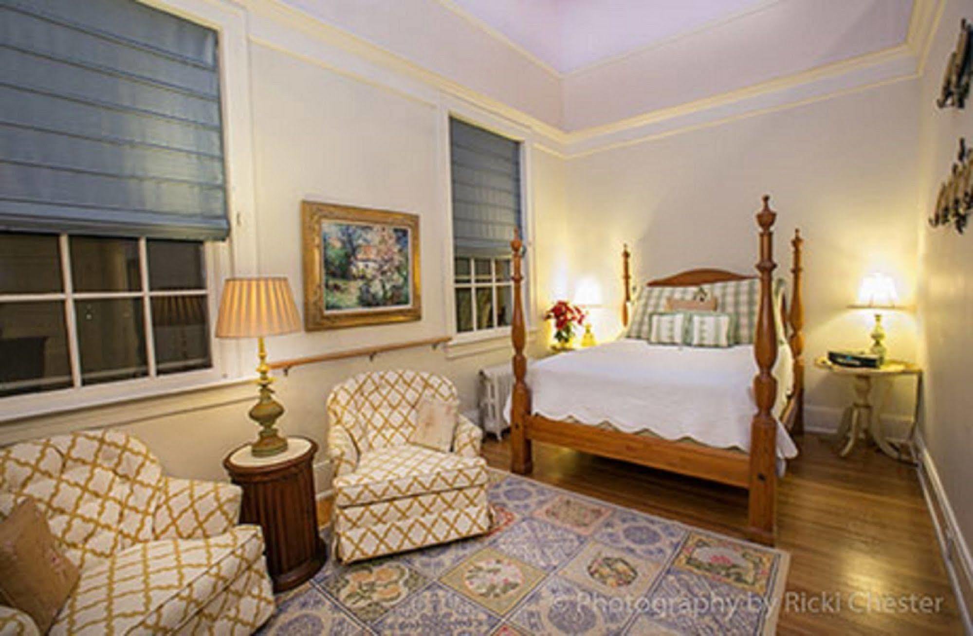 The Firehouse Inn Rutherfordton Kültér fotó
